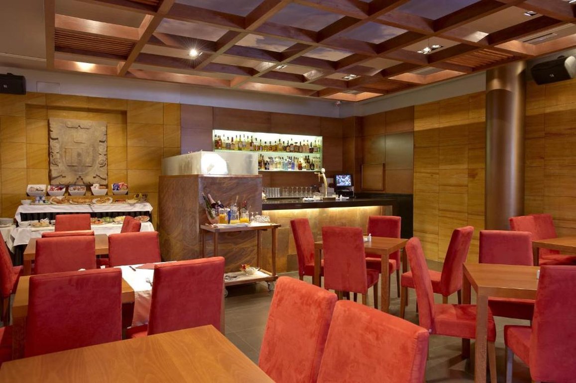 Hotel Sancho Abarca 29/44
