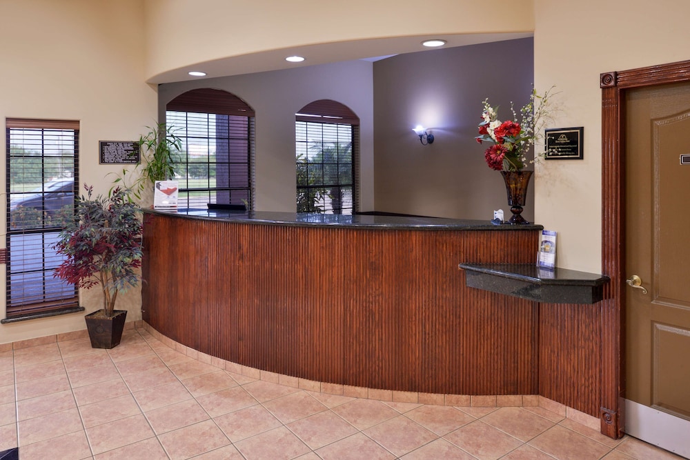 Americas Best Value Inn And Suites San Benito 11/37
