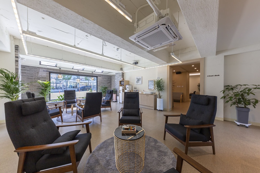 1962 Business Hotel 39/50