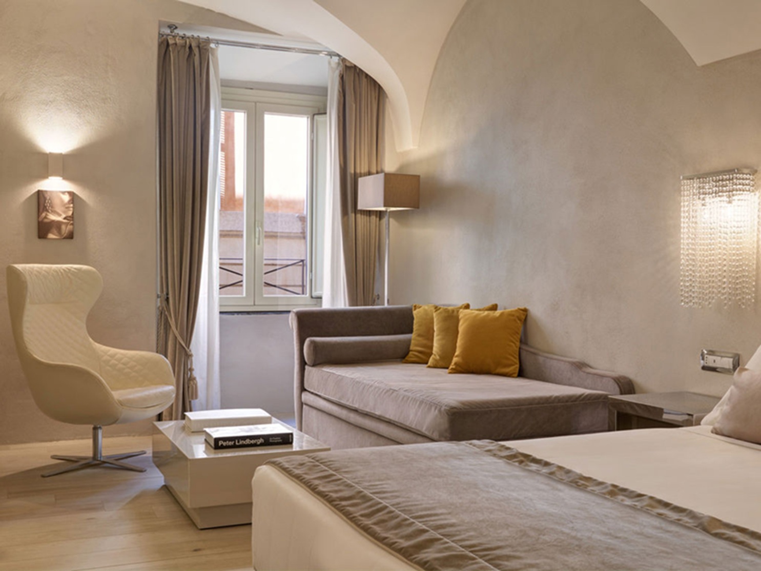 Pantheon Luxury 15/50
