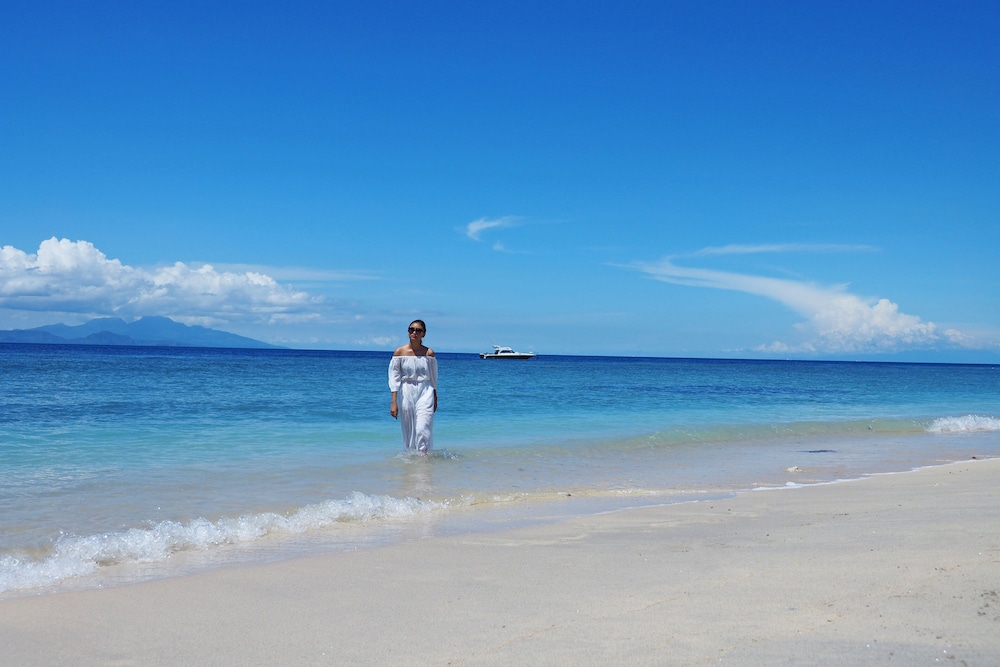 Blue Harbor Beachfront Villas Resto 37/48