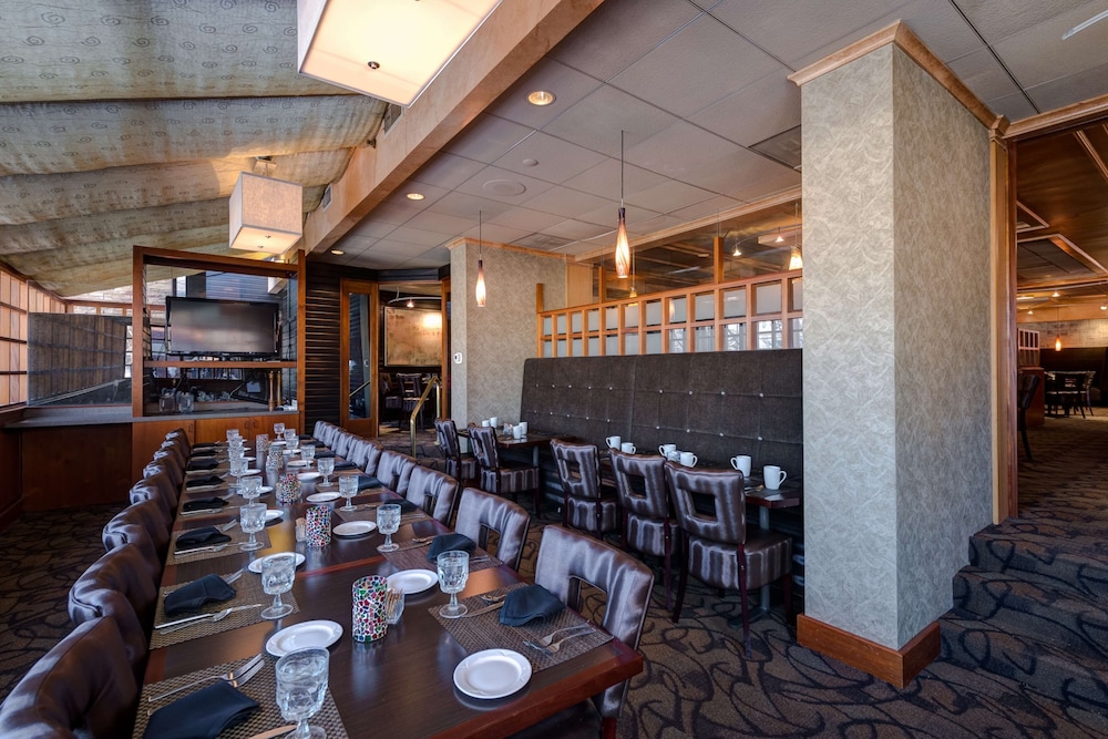 DoubleTree by Hilton Akron Fairlawn 37/50