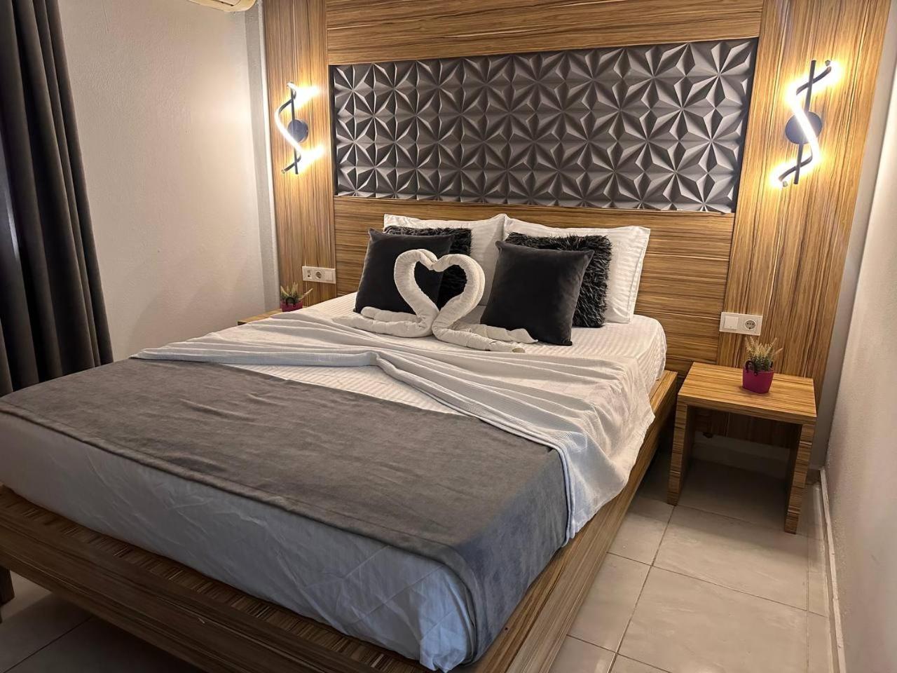 Royal Ezel Hotel 12/50
