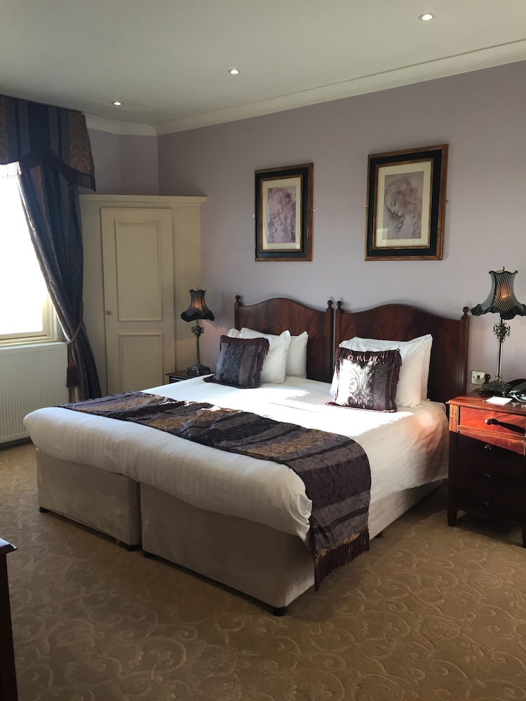 Ye Olde Bell Hotel Spa 20/64