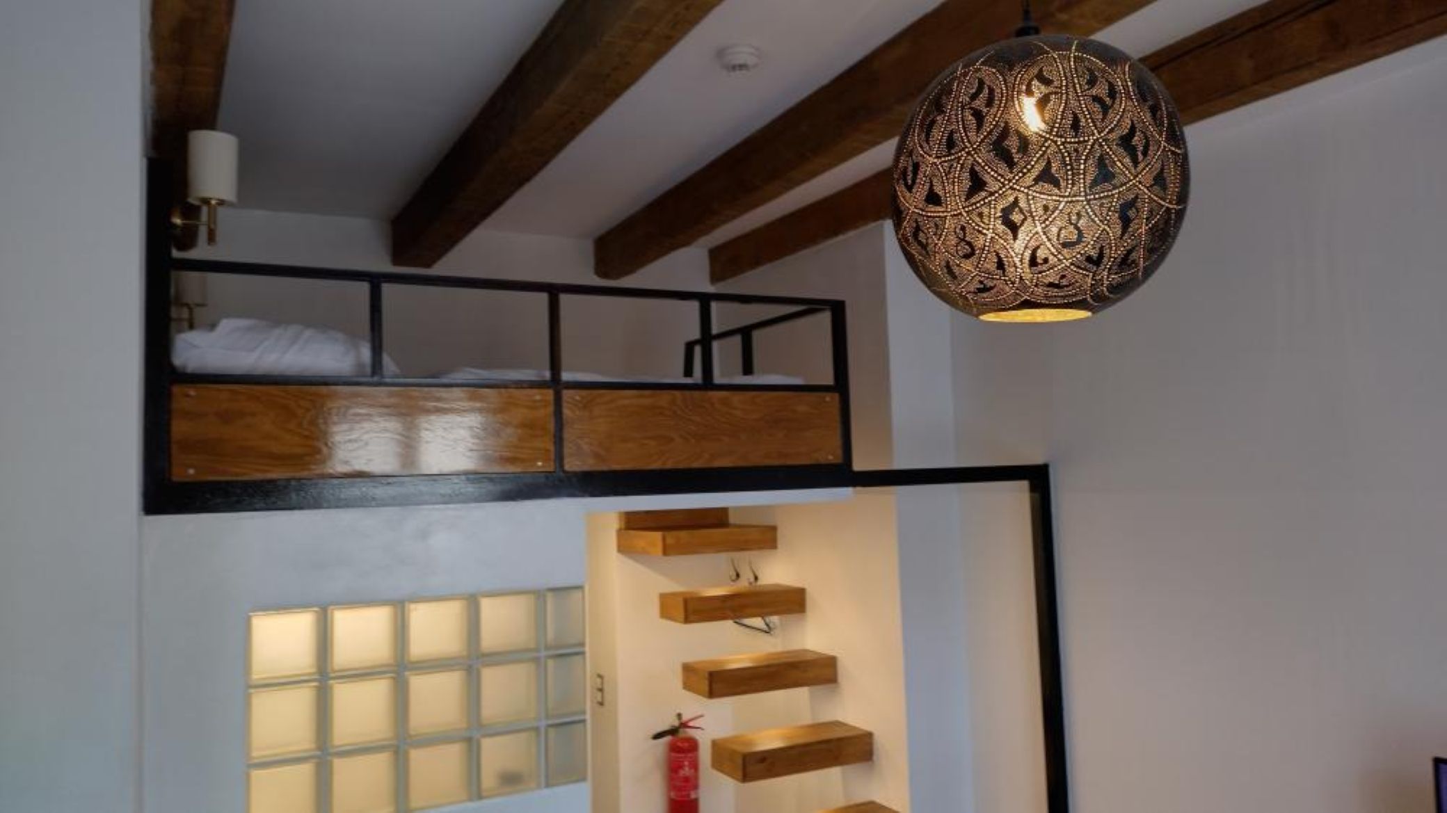 Duplex, Studio