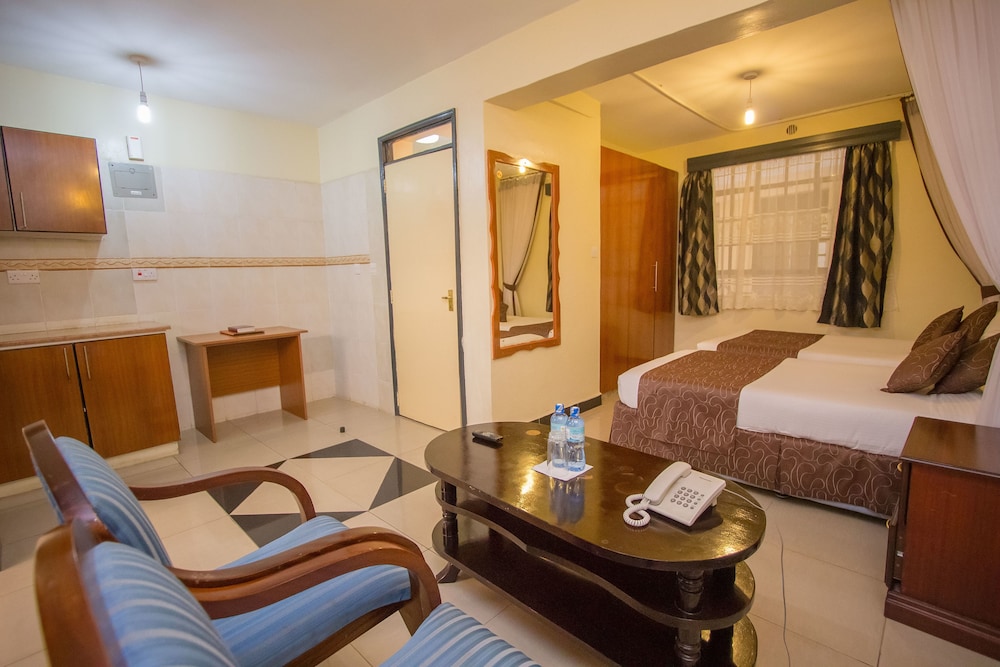 Emboita Hotel 43/50