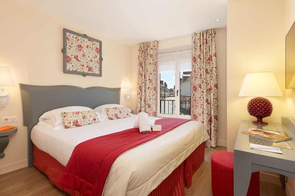 Le Relais Des Trois Chateaux 19/55