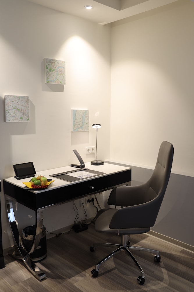 Mercure Hotel Kaiserhof Frankfurt City Center 52/58