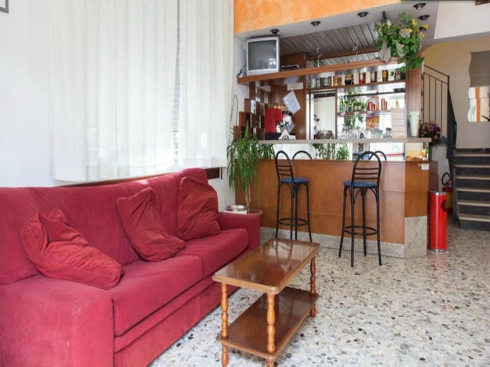 Hotel Ronconi 24/38