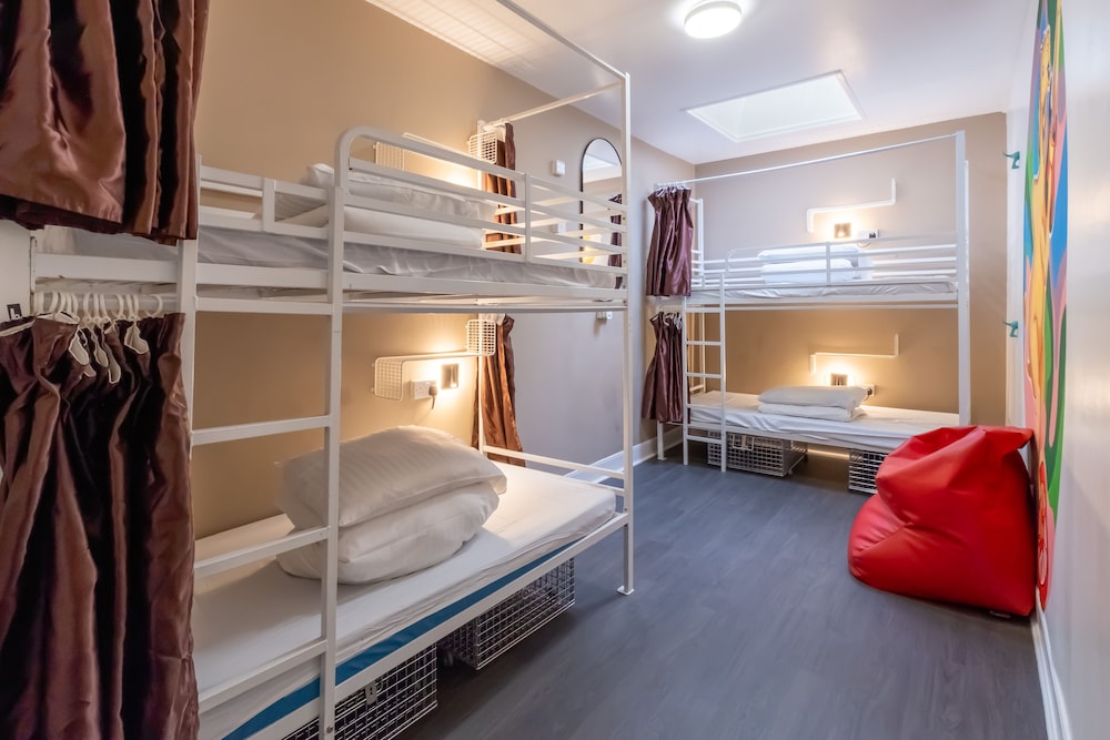 Book a Bed Hostels (ex. Venture Hostel) 37/64