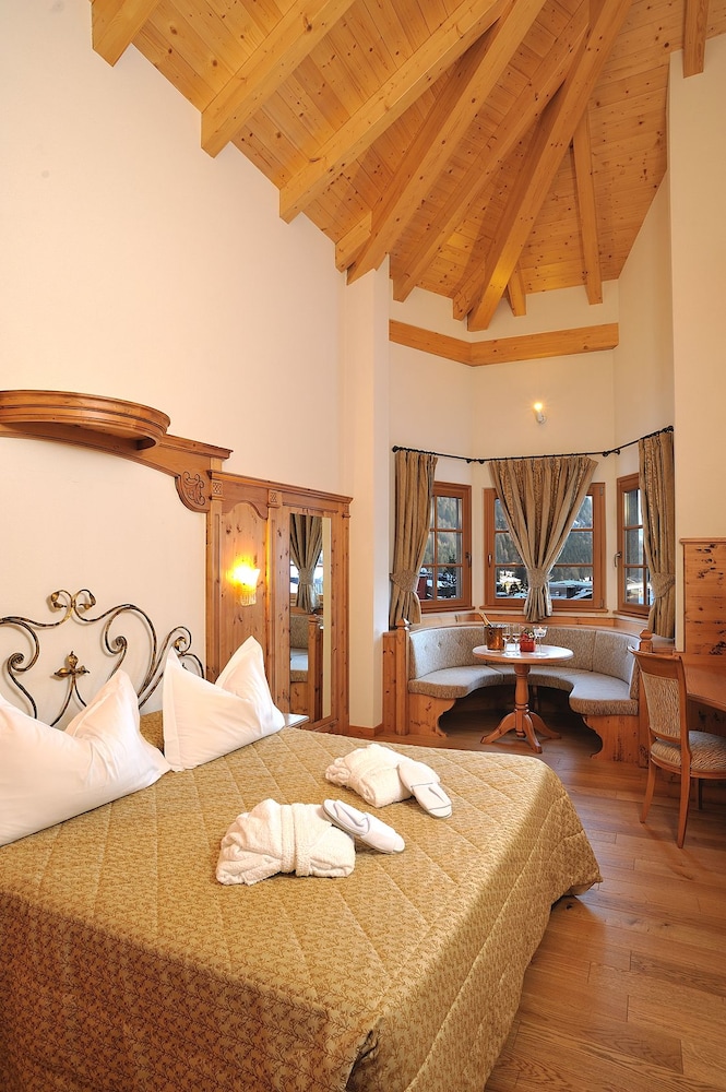 SPORTHOTEL ROMANTIC PLAZA 18/48