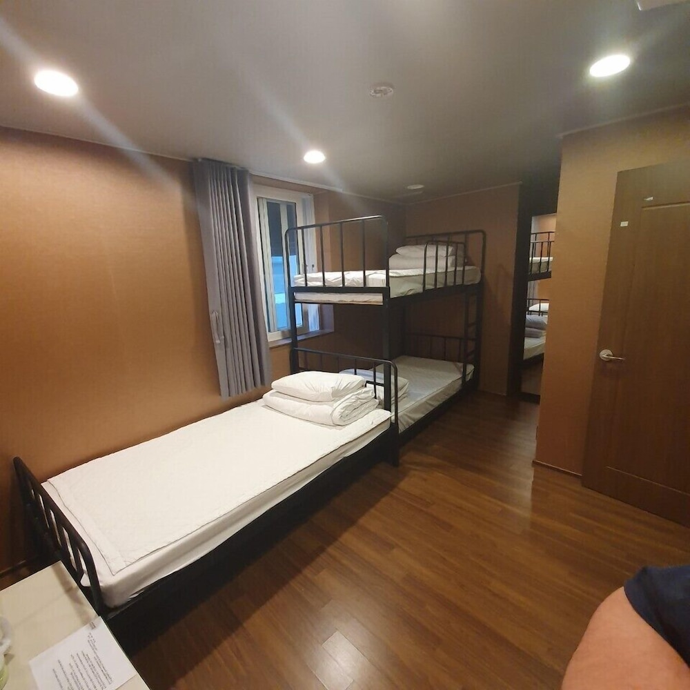 Soo Song Guest House 52/78