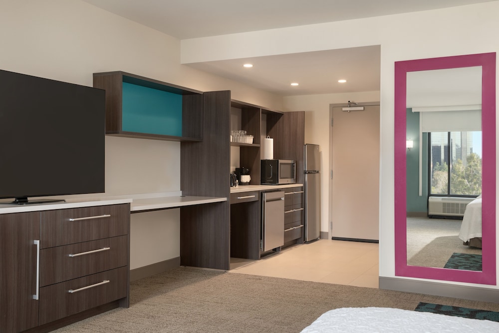 Home2 Suites by Hilton Woodland Hills Los Angeles 5/48