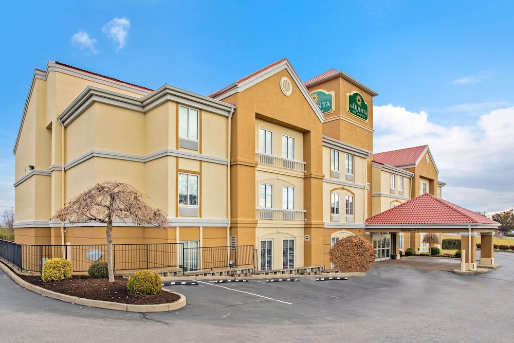 La Quinta Inn & Suites by Wyndham Lexington South / Hamburg 1/40