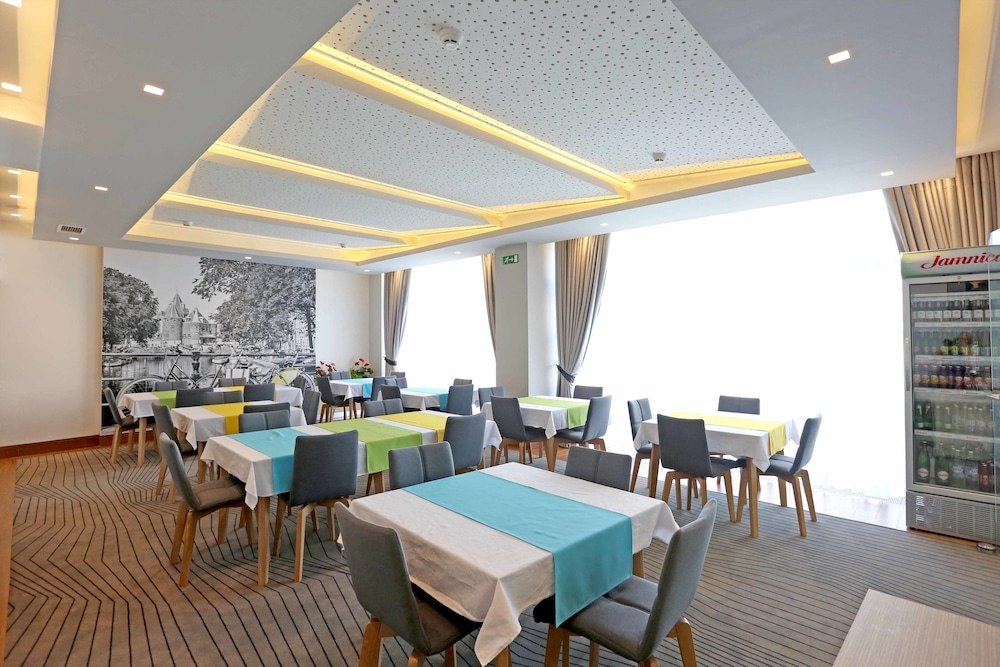 Grad Hotel 35/44