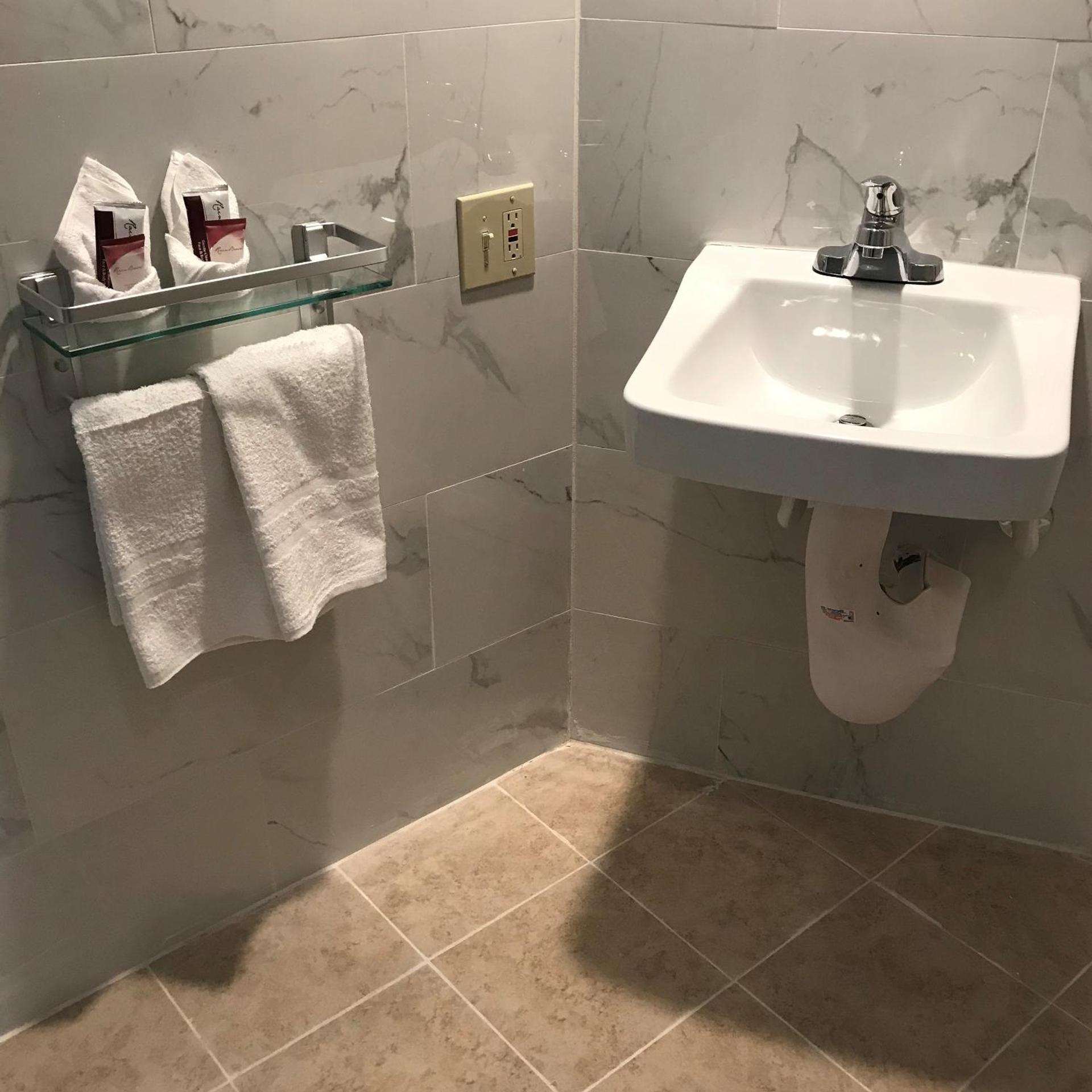 Grand Inn 38/38