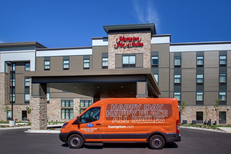 Hampton Inn & Suites Milwaukee West 62/64
