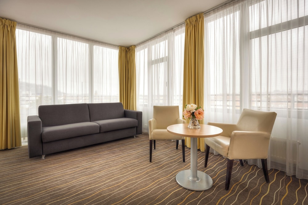 Akcent Hotel 39/67