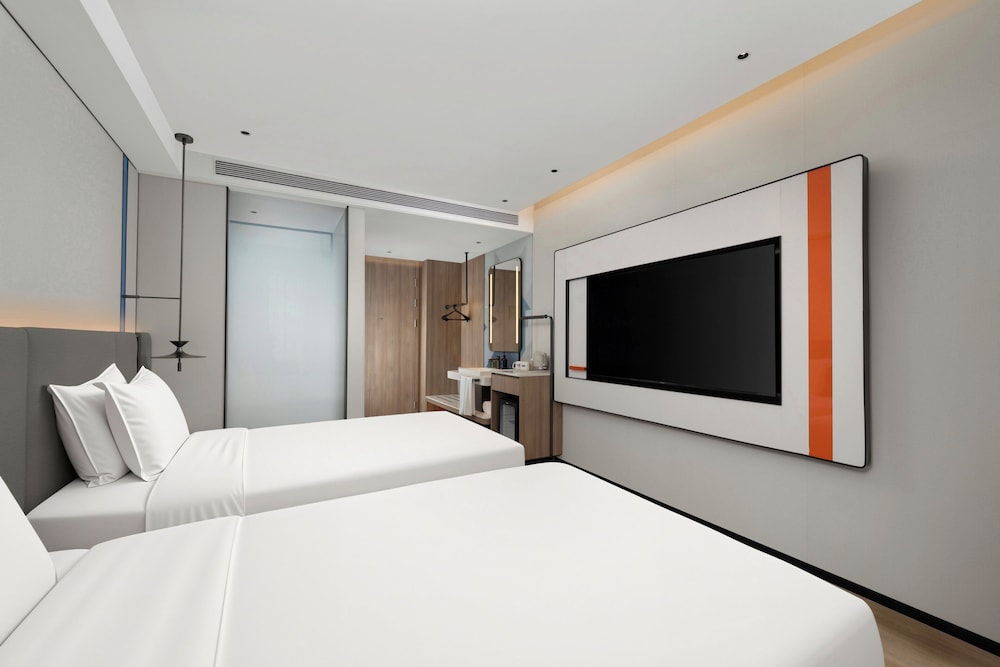 Holiday Inn Express Shanghai Jing An Xikang Road by IHG، شانغهاي 11/50