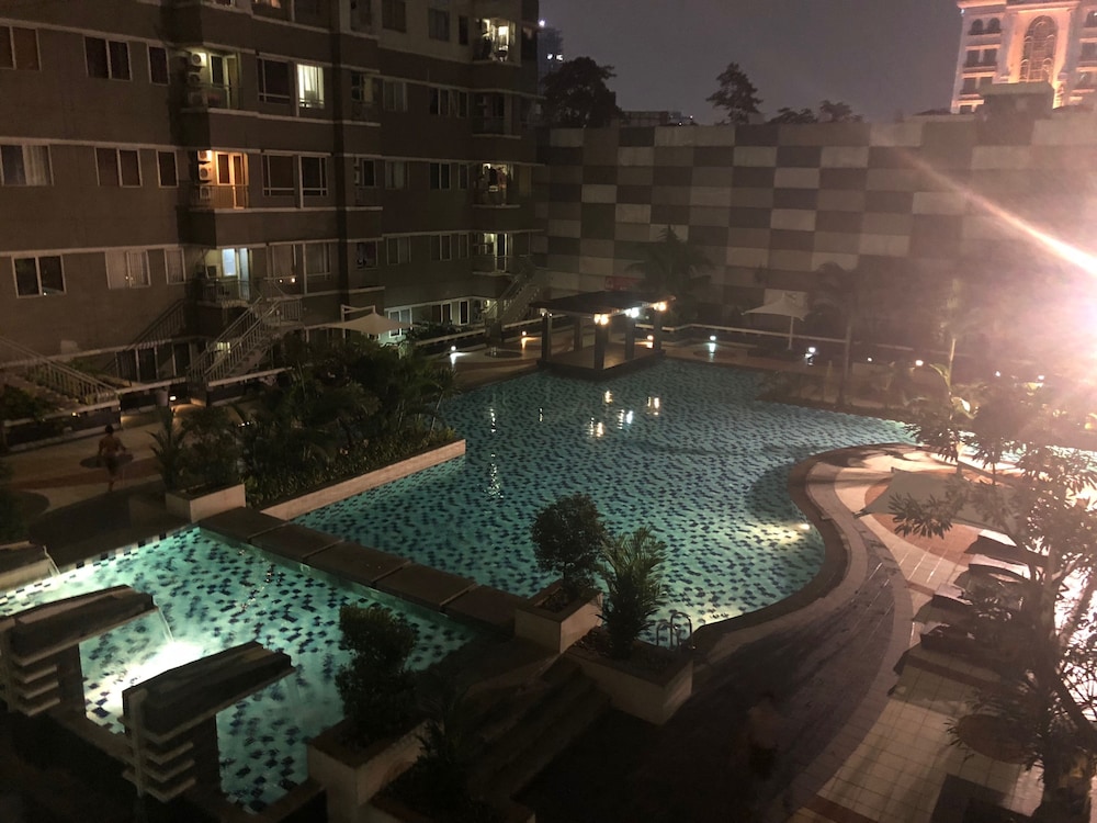 Sudirman Park Apartment By Merry 24/50