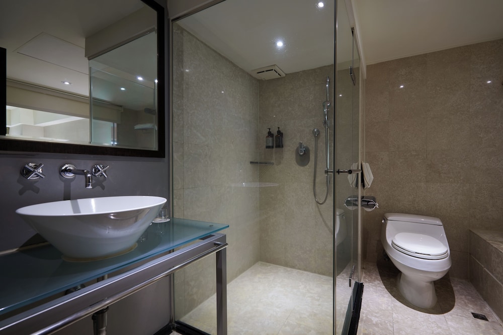 Executive, Queen Bed, K Hotels Yungho 8/10