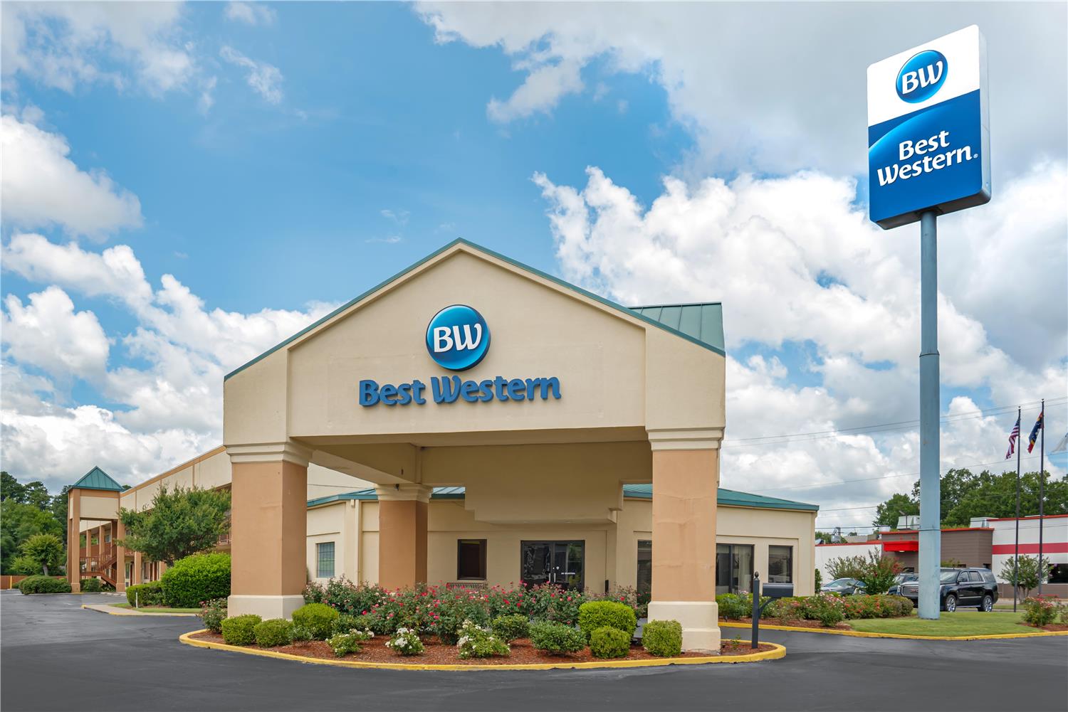 Best Western Airport Inn 6/40