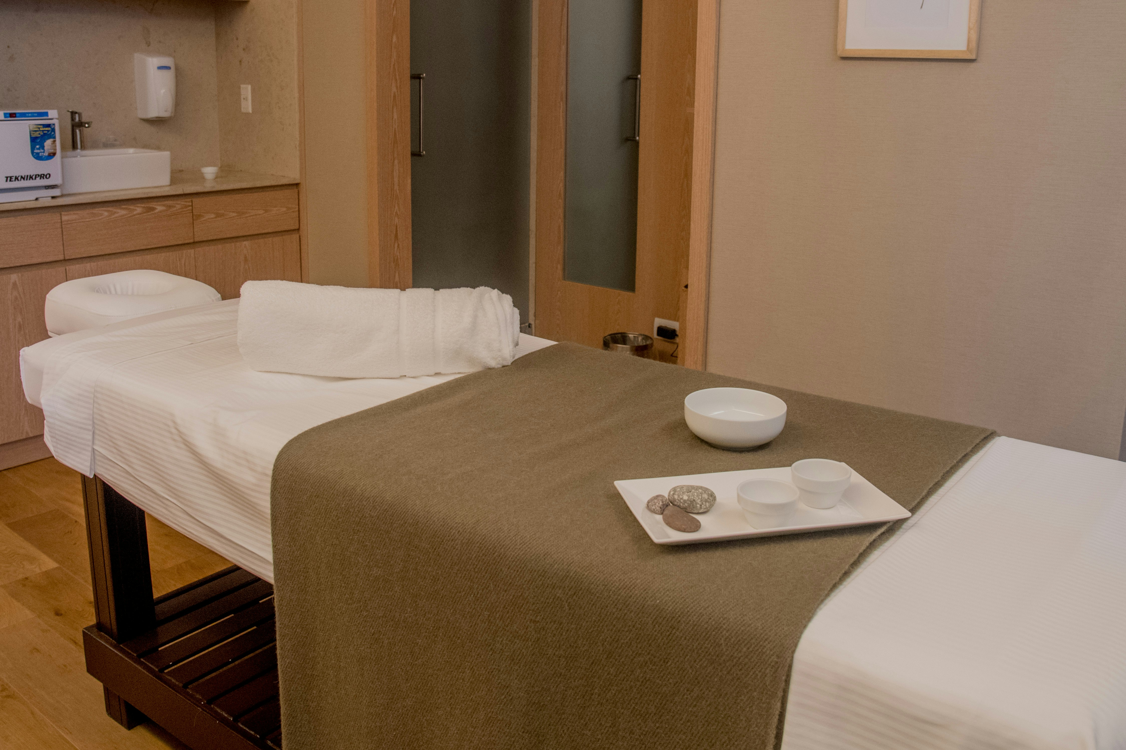 Hilton Pilar 21/80