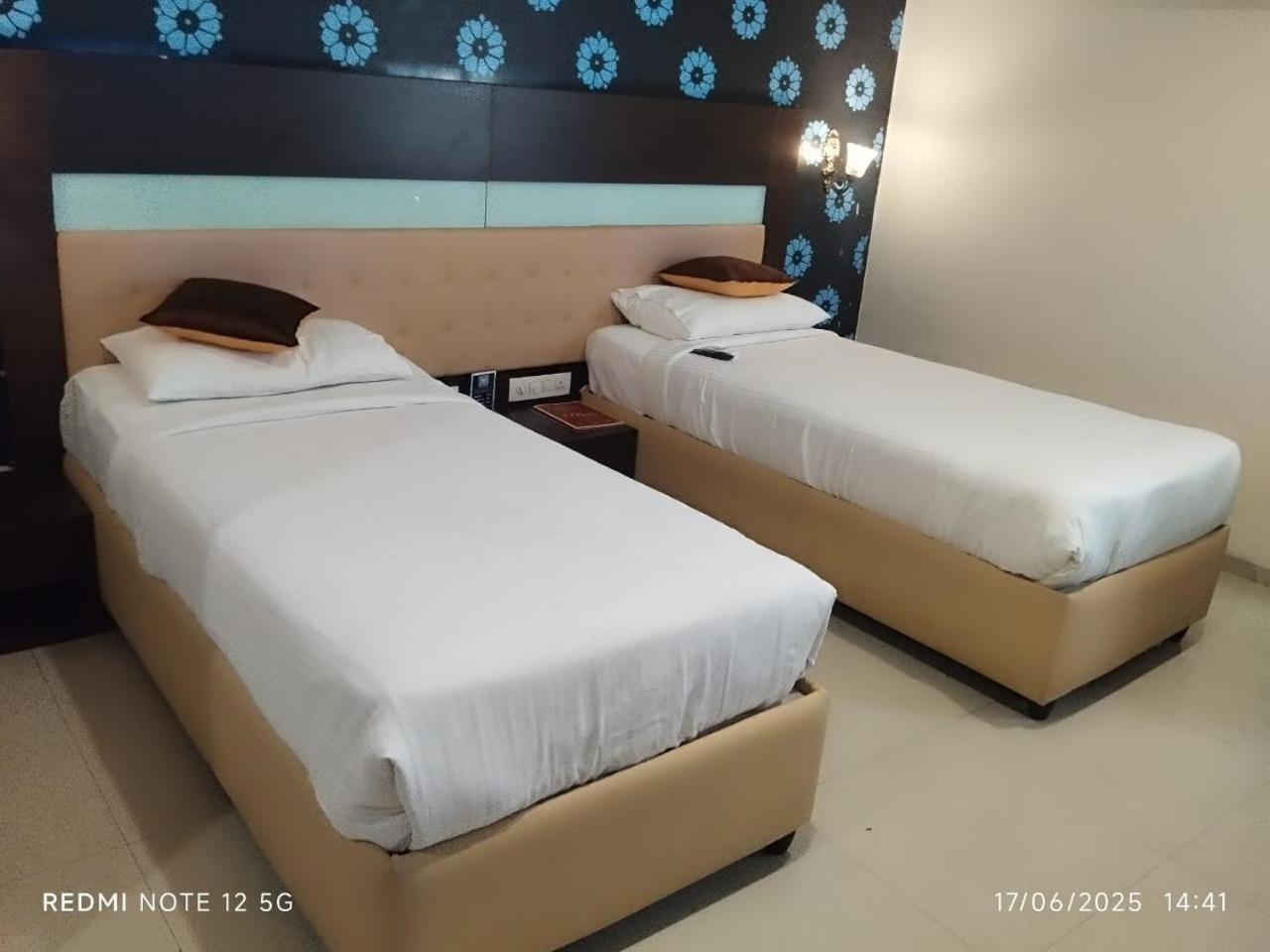 HOTEL SITARA GRAND LB NAGAR 11/26