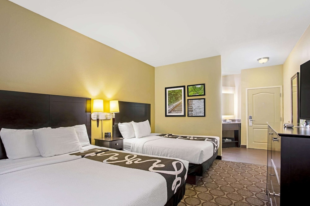 La Quinta Inn & Suites by Wyndham Lexington South / Hamburg 18/40