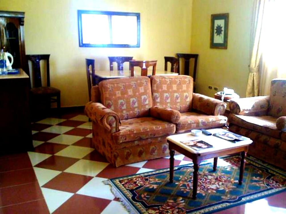 Alexandria Mediterranean Suites 21/30