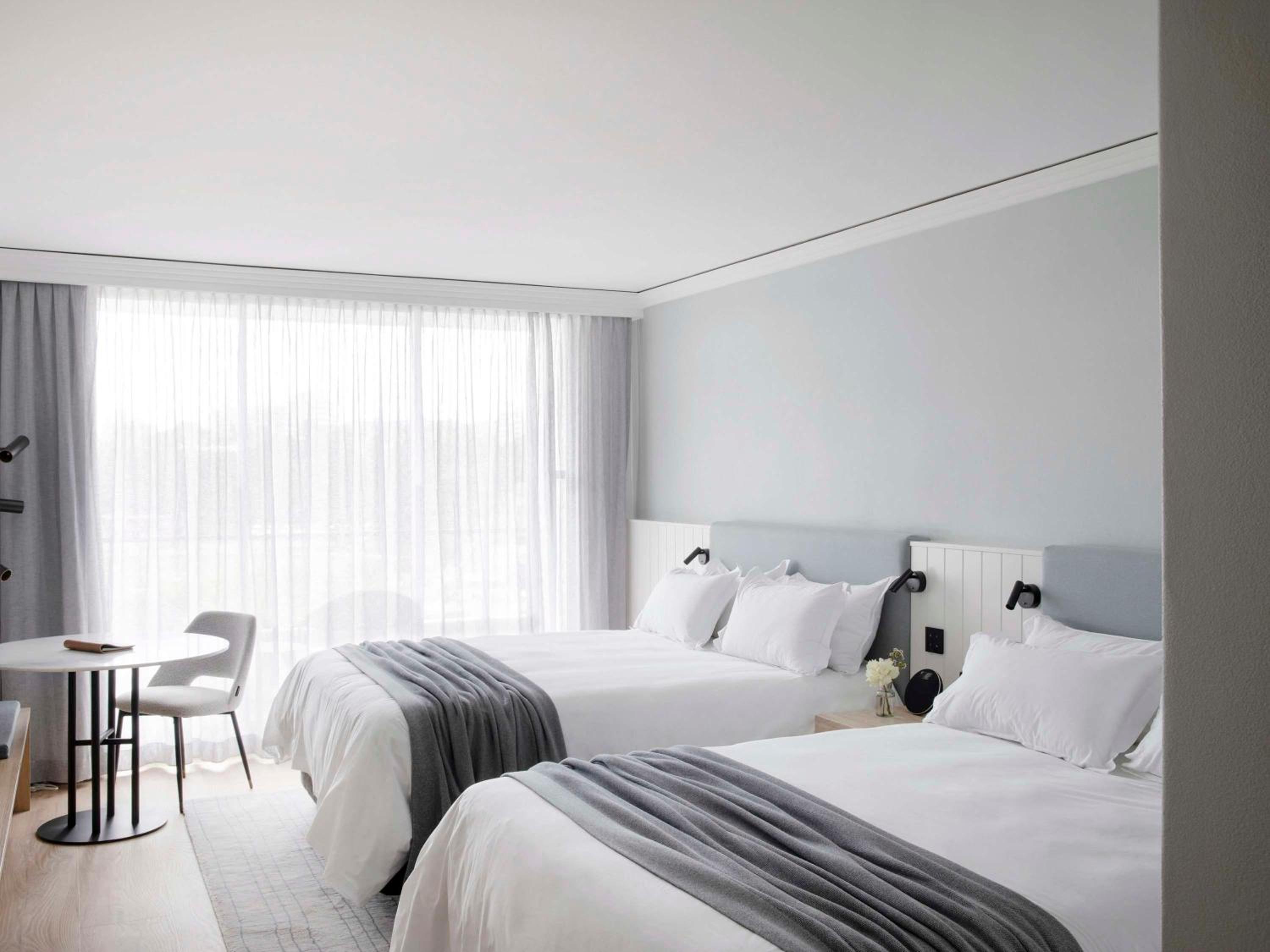 Room, Twin Beds, Sunset View