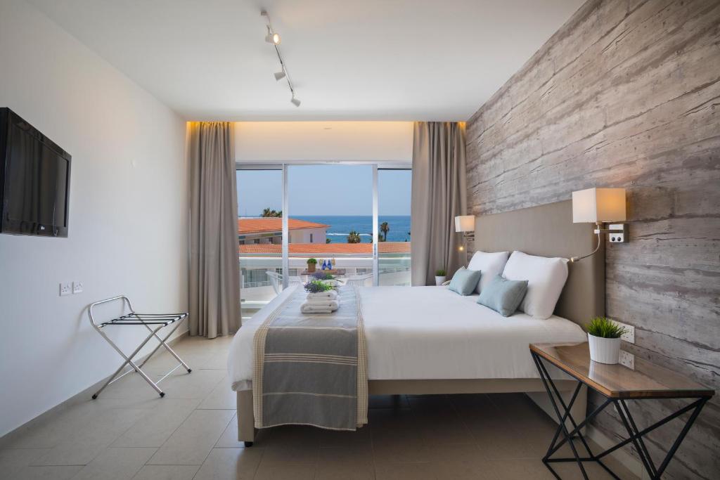 Room, Single, Inland View