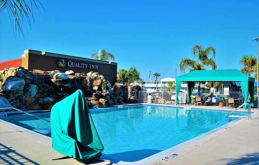 Quality Inn Kennedy Space Center 12/47