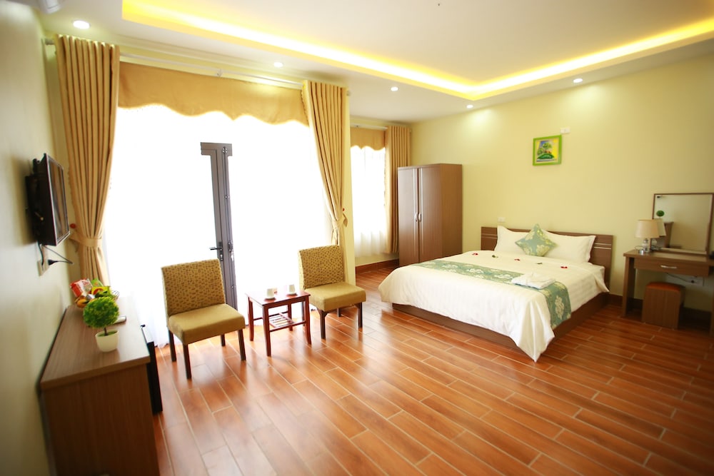 Family Hotel Soc Son 8/69