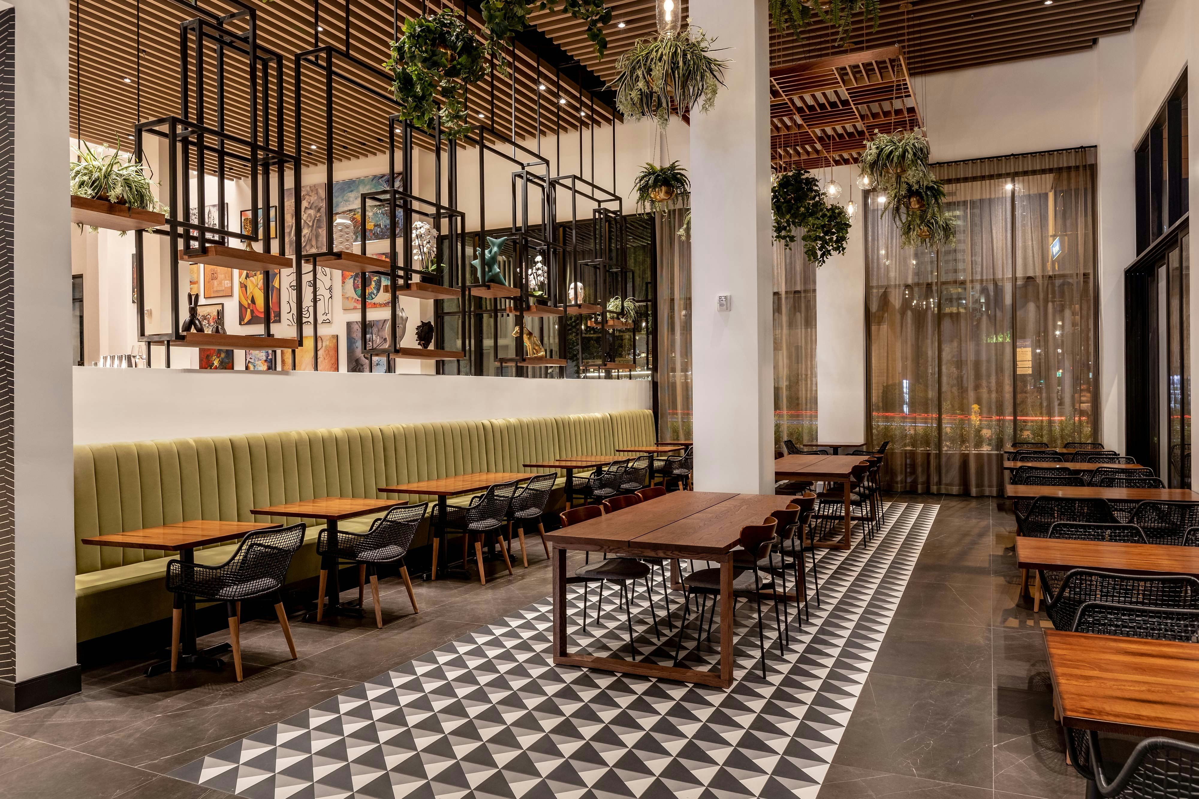 The Glenmark, Glendale, a Tribute Portfolio Hotel 6/10