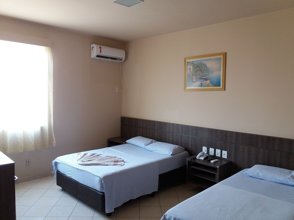 Hotel Central 9/37