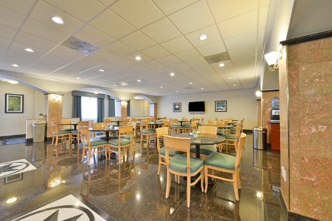 Holiday Inn Express and Suites Tacoma South Lakewood, an IHG Hotel 46/64