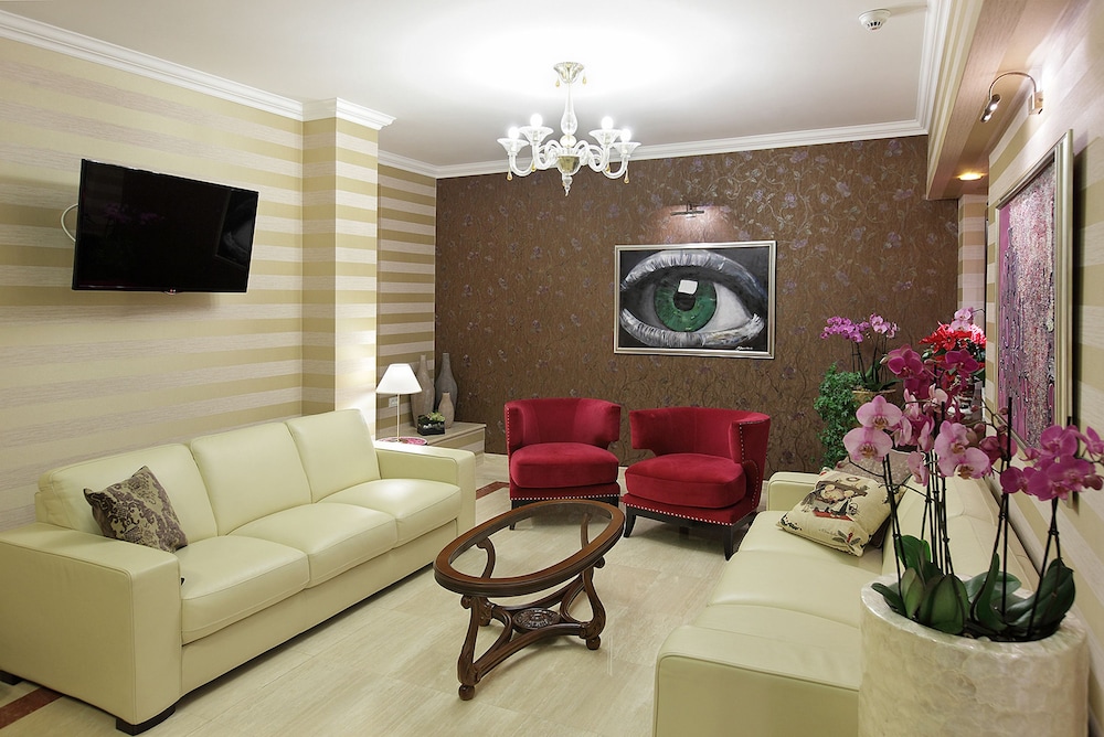 HOTEL BOUTIQUE BELVEDERE SINAIA 26/60