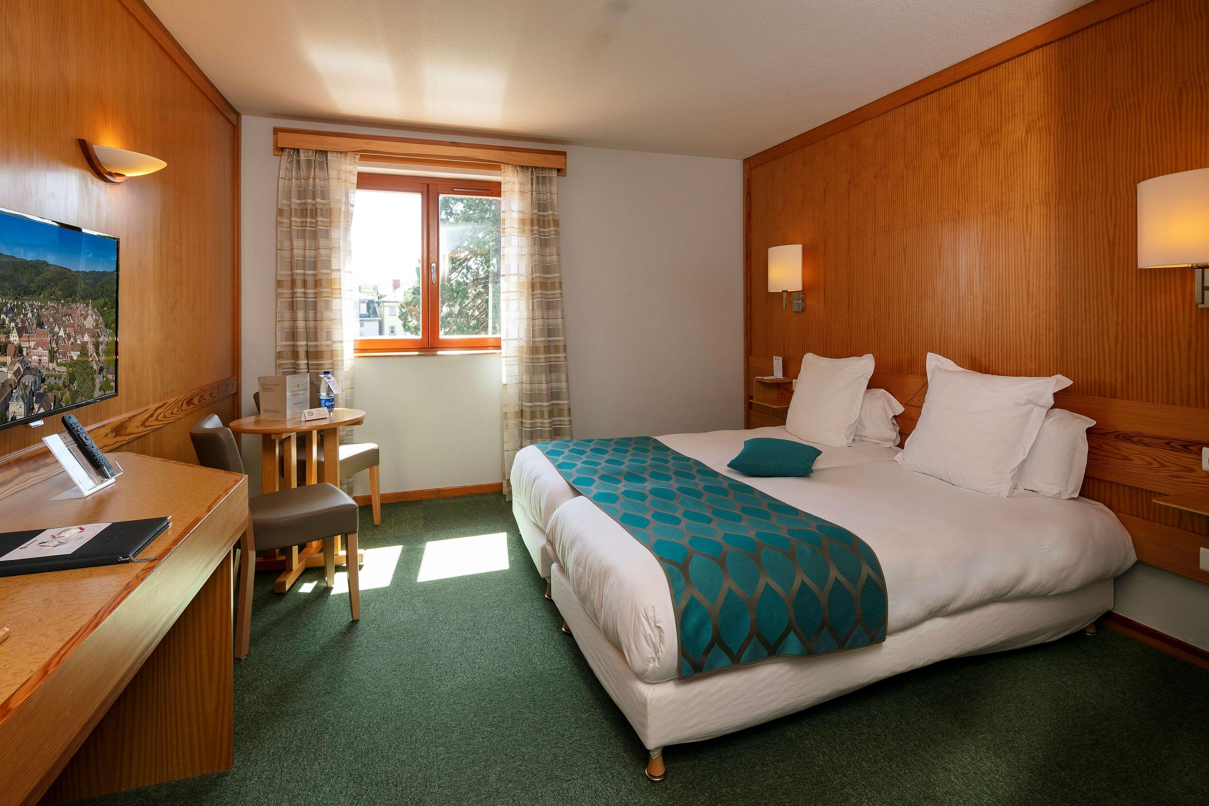 Superior, King Bed, Bath and Shower, Balcony، Best Western Plus Hotel and SPA Le Schoenenbourg 2/4