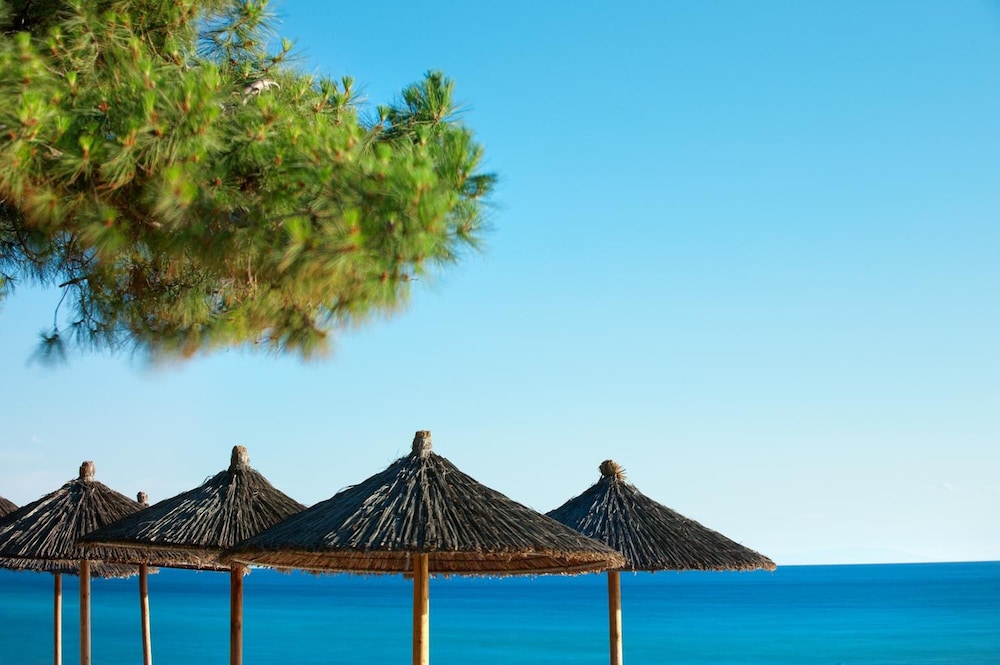 Portes Beach Hotel 55/64