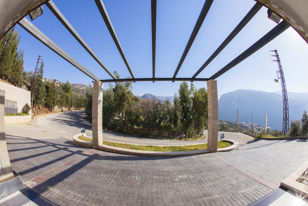 LE TOURNANT HOTEL & RESORT 23/54