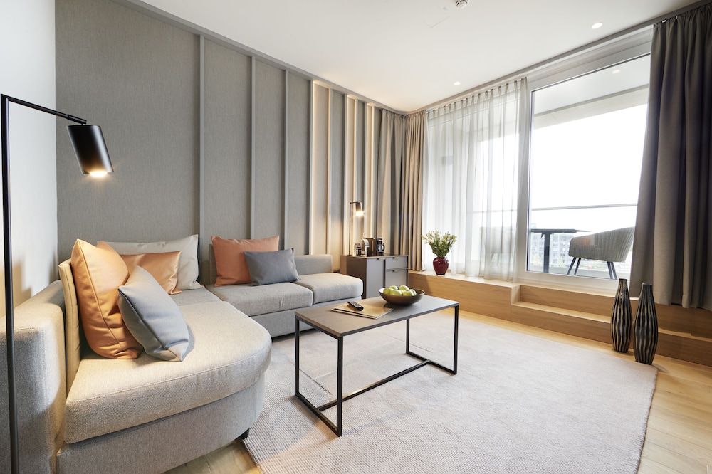 ATLANTIC Grand Hotel Bremen 12/50