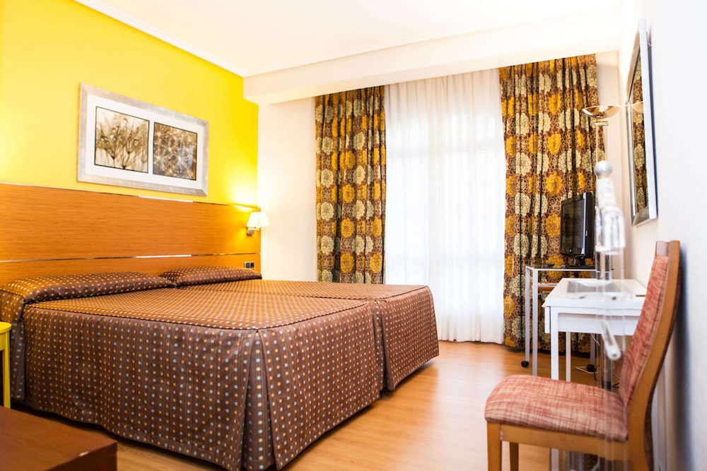 Hotel Sercotel Tres Luces 12/62