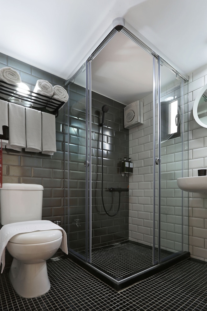 MINI HOTELS(FENG JIA BRANCH) 41/46