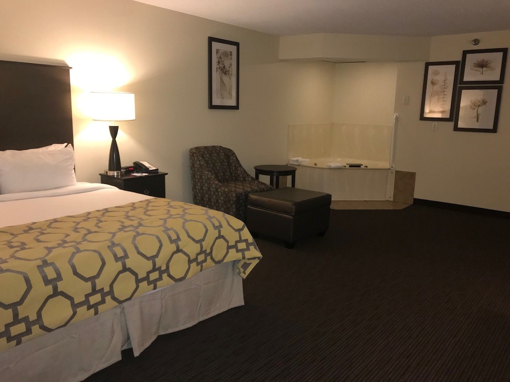 Baymont By Wyndham Bloomington Msp Airport 13/31