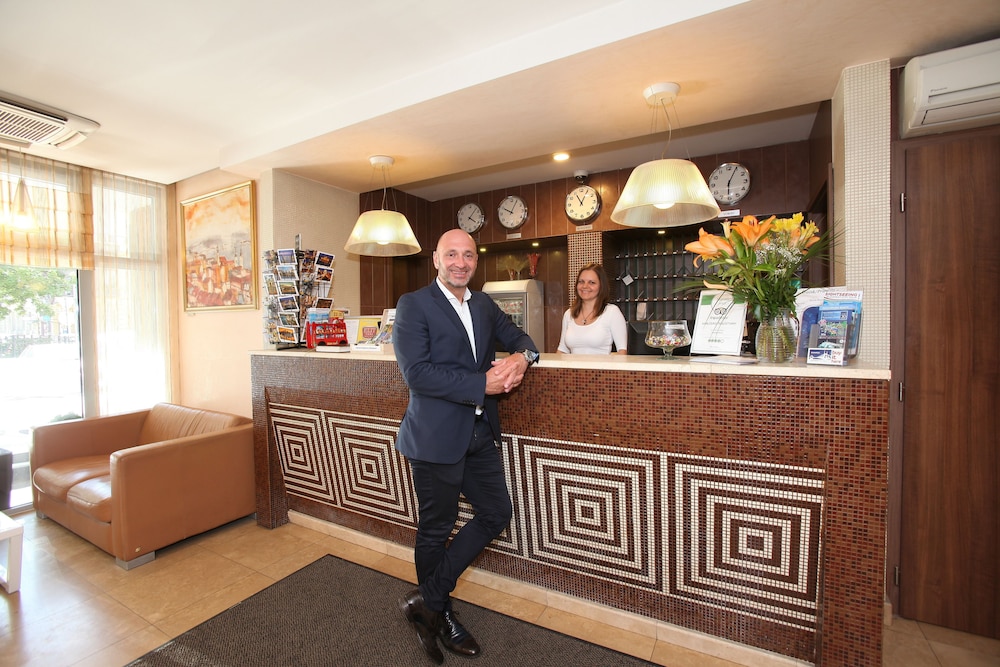 Medos Hotel Budapest 7/50