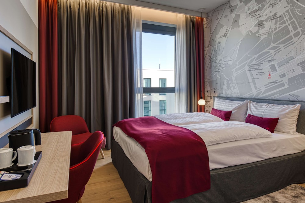 BUSINESS, DOUBLE BED