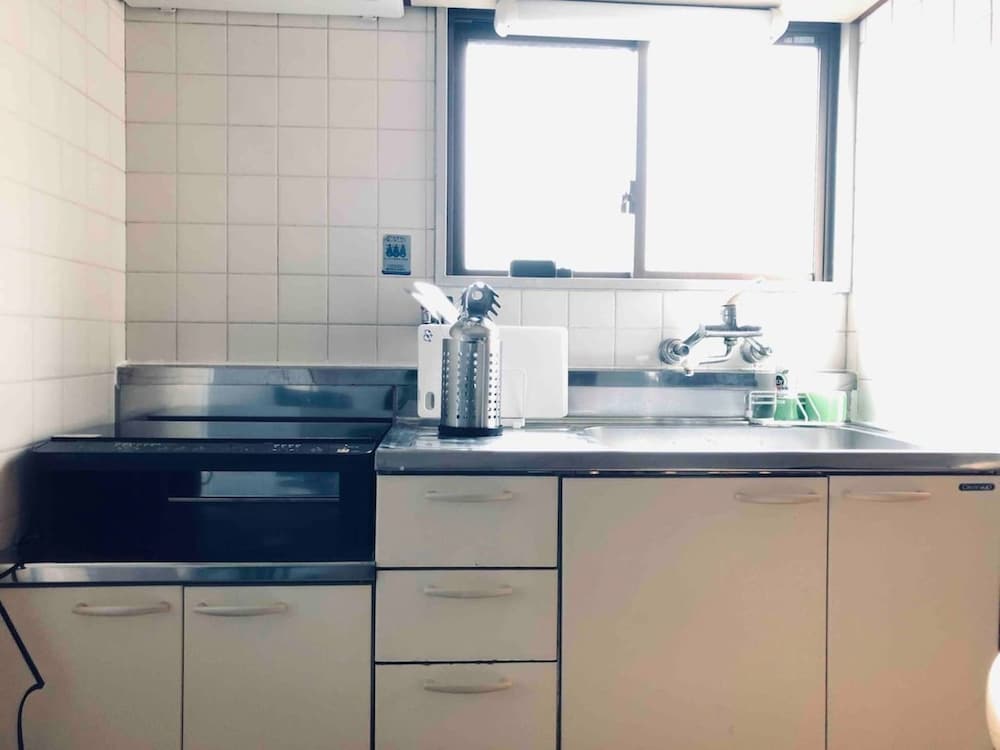 Daikoku Hostel 52/57