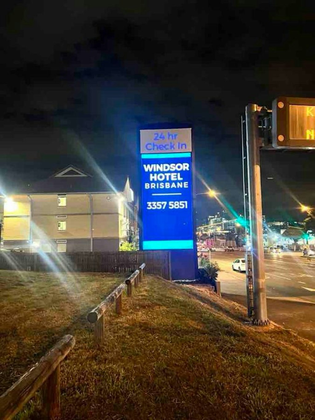 Imperial Motel Windsor 1/15