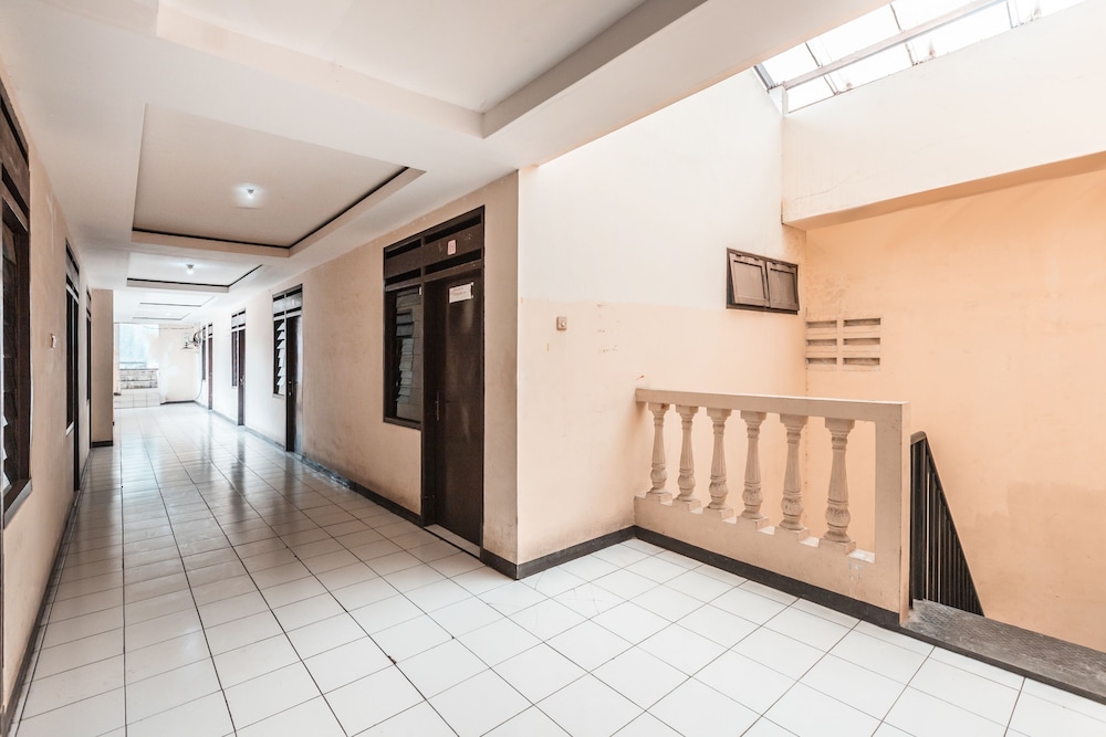 Hotel O near Plaza Pondok Gede formerly Angel Homestay in BEKASI